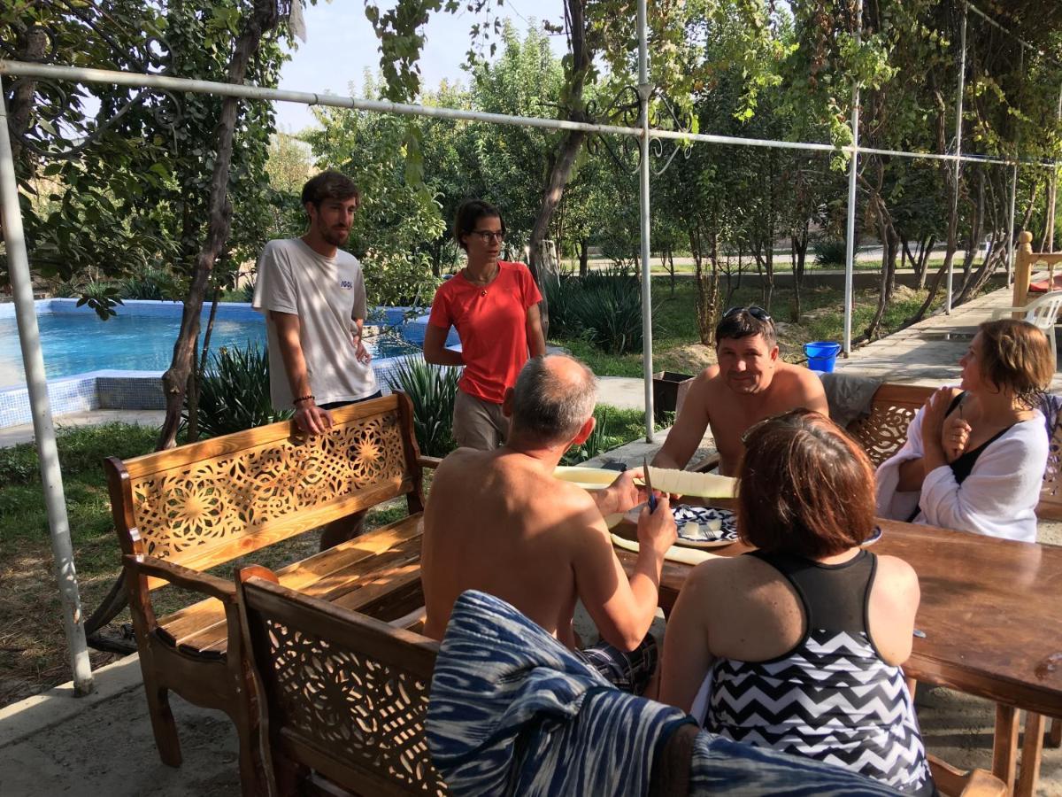 בוקורו May Weather Resort מראה חיצוני תמונה