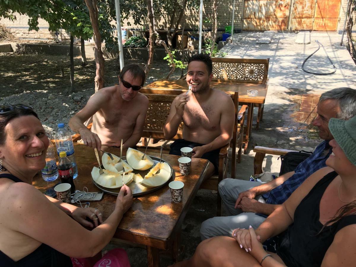 בוקורו May Weather Resort מראה חיצוני תמונה